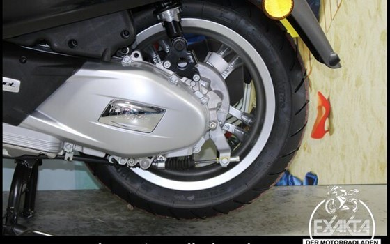 Neufahrzeug Vespa Primavera 125 S - Bild 23