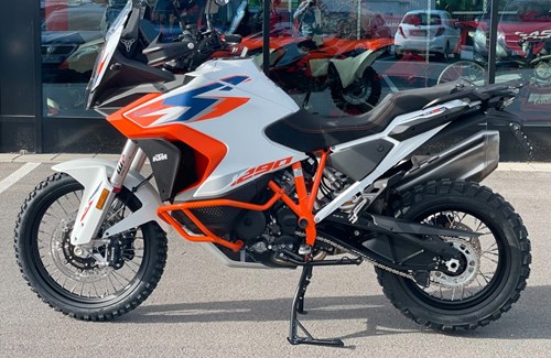 Neumotorrad KTM 1290 Super Adventure R