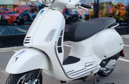 Neumotorrad Vespa GTS 125 Super