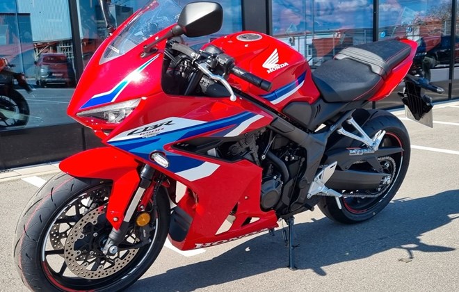 Honda CBR650R