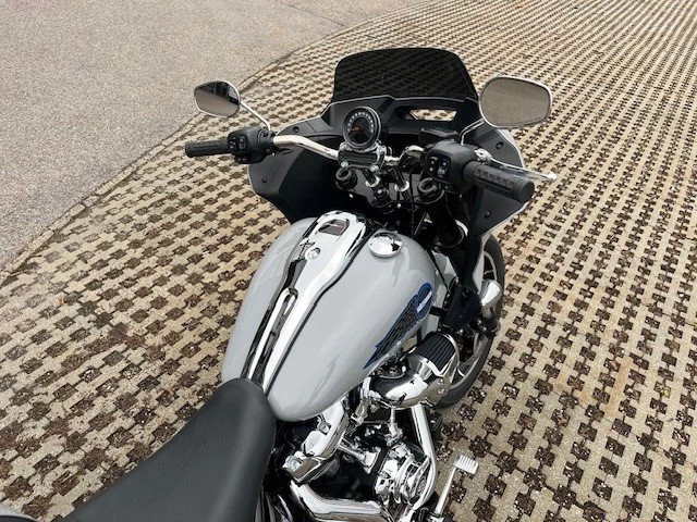 Harley-Davidson Softail Low Rider ST (Billiard Gray/Chrome Finish) - Bild 5