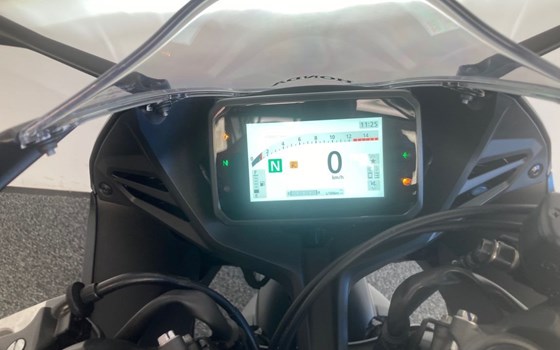 Neufahrzeug Honda CBR650R - Bild 18 Neufahrzeug Honda CBR650R - Bild 18