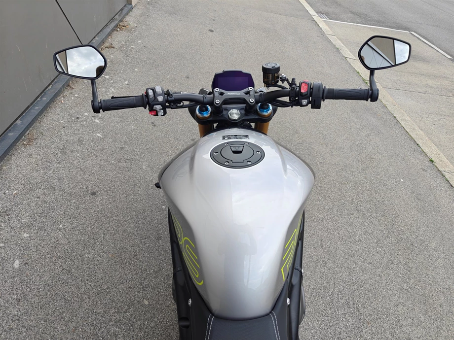 Angebot Triumph Speed Triple 1200 RS Bild 12: Angebot Triumph Speed Triple 1200 RS