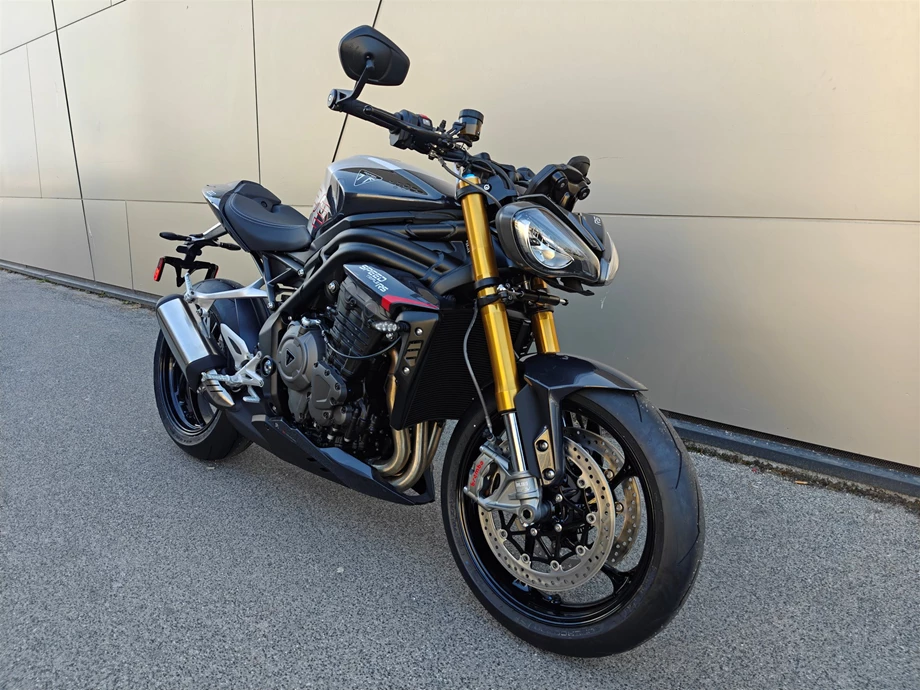 Angebot Triumph Speed Triple 1200 RS Bild 2: Angebot Triumph Speed Triple 1200 RS