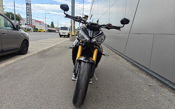 Neufahrzeug Triumph Speed Triple 1200 RS - Bild 9 Neufahrzeug Triumph Speed Triple 1200 RS - Bild 9