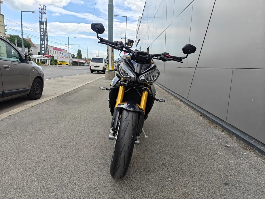 Angebot Triumph Speed Triple 1200 RS Bild 9: Angebot Triumph Speed Triple 1200 RS
