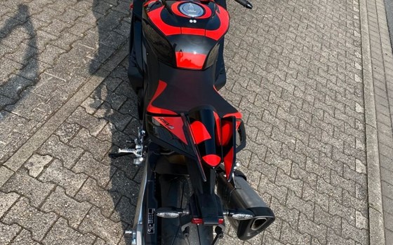 Neufahrzeug Aprilia RSV4 1100 Factory - Bild 10