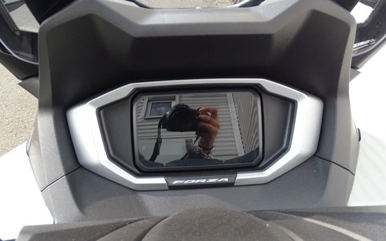 Neufahrzeug Honda Forza 350 - Bild 4