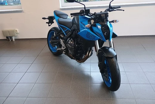 Suzuki GSX-8S