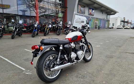 Neufahrzeug Triumph Bonneville T120 - Bild 3 Neufahrzeug Triumph Bonneville T120 - Bild 3