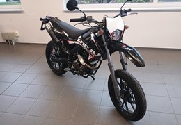 Neumotorrad Rieju MRT 125 SM LC