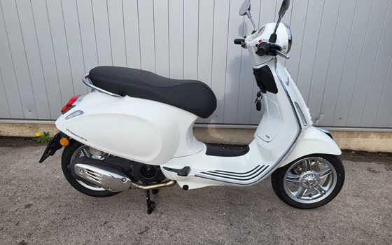 Neufahrzeug Vespa Primavera 125 - Bild 1 Neufahrzeug Vespa Primavera 125 - Bild 1