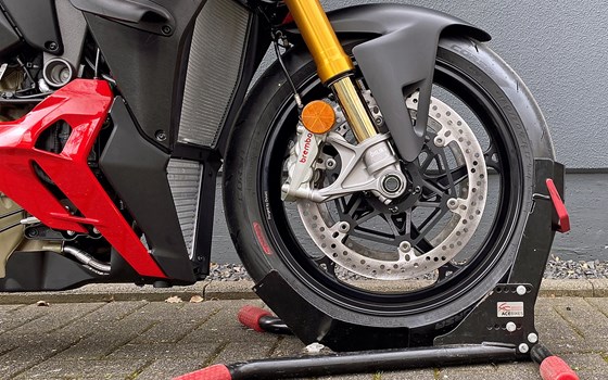 Neufahrzeug Ducati Streetfighter V4 S - Bild 12