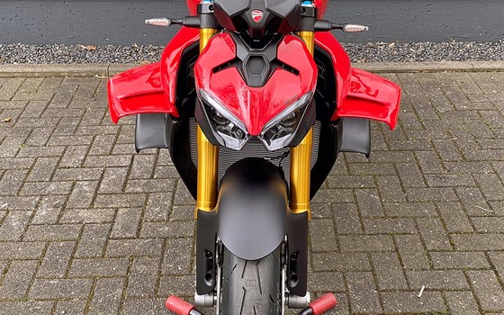 Neufahrzeug Ducati Streetfighter V4 S - Bild 8