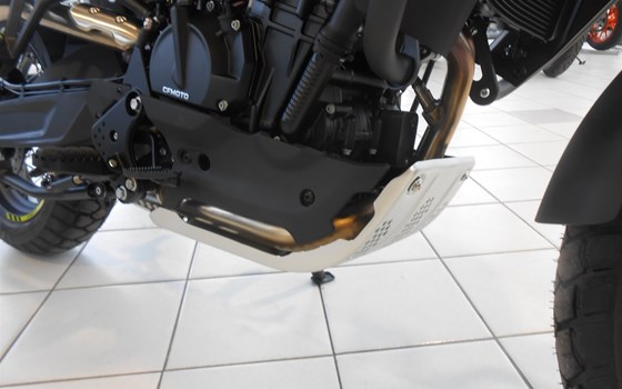 Neufahrzeug CFMOTO 800MT - Bild 7 Neufahrzeug CFMOTO 800MT - Bild 7