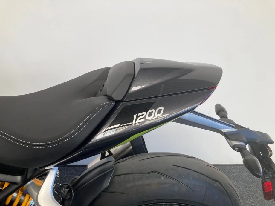 Angebot Triumph Speed Triple 1200 RS Bild 12: Angebot Triumph Speed Triple 1200 RS