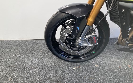 Gebrauchtmotorrad Triumph Speed Triple 1200 RS - Bild 14 Gebrauchtmotorrad Triumph Speed Triple 1200 RS - Bild 14
