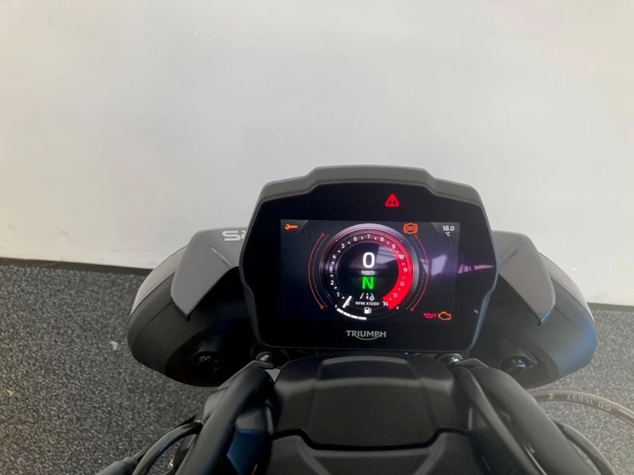 Angebot Triumph Speed Triple 1200 RS Bild 19: Angebot Triumph Speed Triple 1200 RS