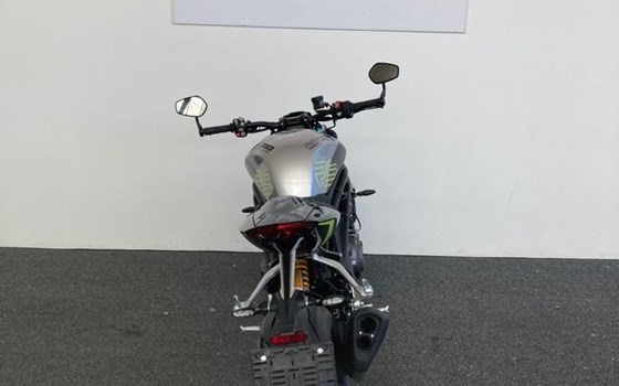 Gebrauchtmotorrad Triumph Speed Triple 1200 RS - Bild 6 Gebrauchtmotorrad Triumph Speed Triple 1200 RS - Bild 6