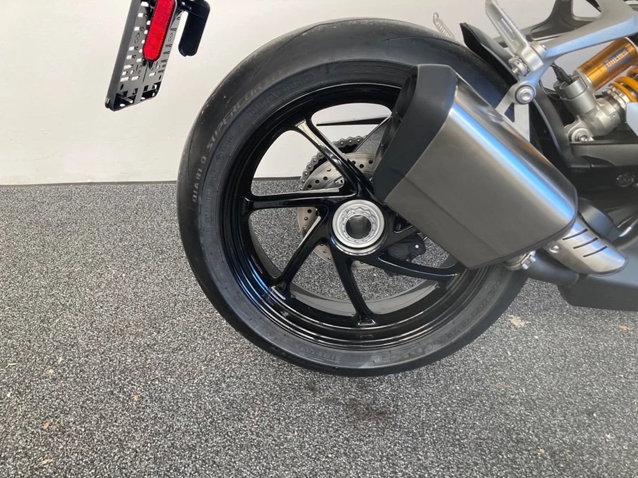 Angebot Triumph Speed Triple 1200 RS Bild 7: Angebot Triumph Speed Triple 1200 RS