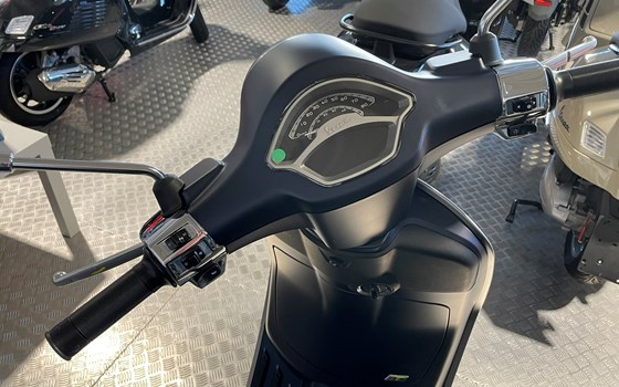 Neufahrzeug Vespa Primavera Tech 50 - Bild 2