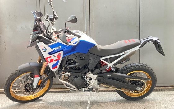 Gebrauchtmotorrad BMW F 900 GS - Bild 1 Gebrauchtmotorrad BMW F 900 GS - Bild 1