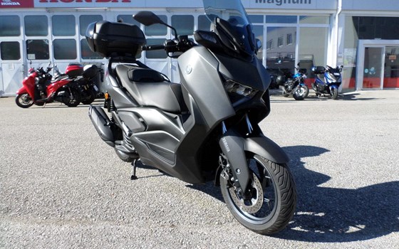 Gebrauchtmotorrad Yamaha XMAX 125 - Bild 1 Gebrauchtmotorrad Yamaha XMAX 125 - Bild 1