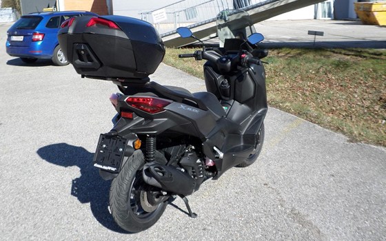 Gebrauchtmotorrad Yamaha XMAX 125 - Bild 3 Gebrauchtmotorrad Yamaha XMAX 125 - Bild 3