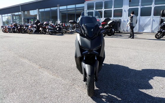 Gebrauchtmotorrad Yamaha XMAX 125 - Bild 8 Gebrauchtmotorrad Yamaha XMAX 125 - Bild 8
