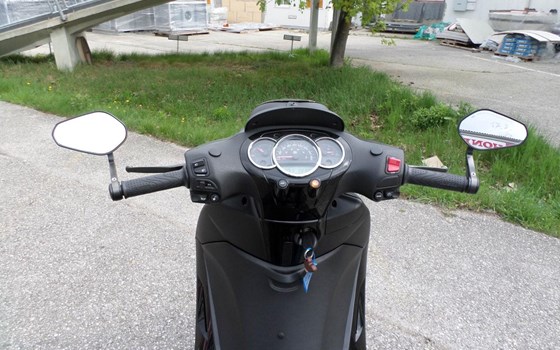 Gebrauchtmotorrad Piaggio Beverly 300 i.e. - Bild 10