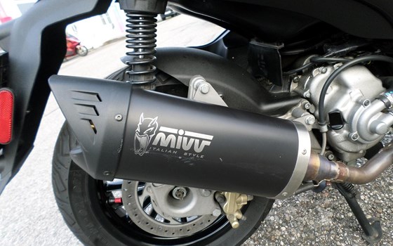 Gebrauchtmotorrad Piaggio Beverly 300 i.e. - Bild 11