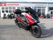 Honda Forza 125