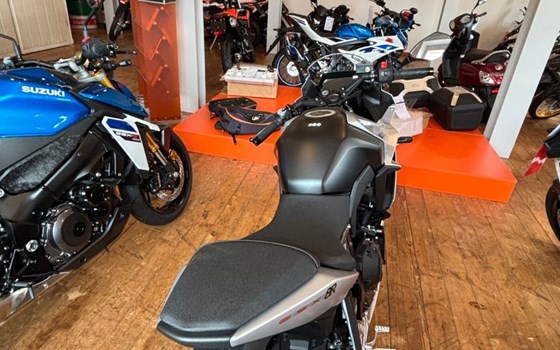 Neufahrzeug Suzuki GSX-8R - Bild 4