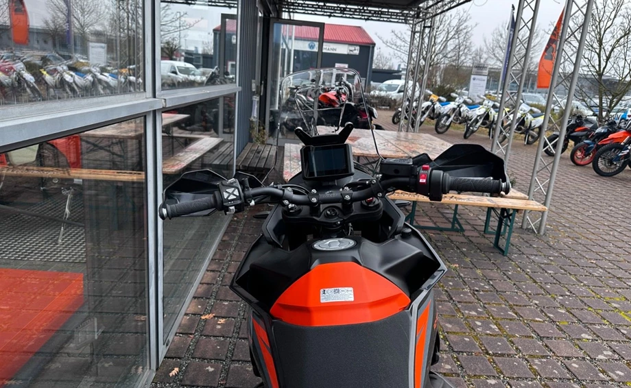 Angebot KTM 890 Adventure Bild 11: Angebot KTM 890 Adventure