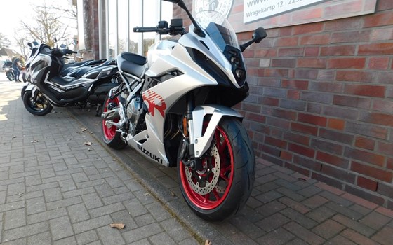 Gebrauchtmotorrad Suzuki GSX-8R - Bild 3