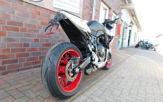 Gebrauchtmotorrad Suzuki GSX-8R - Bild 5