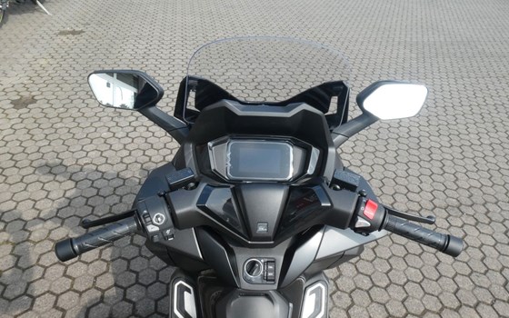 Neufahrzeug Honda Forza 350 - Bild 11