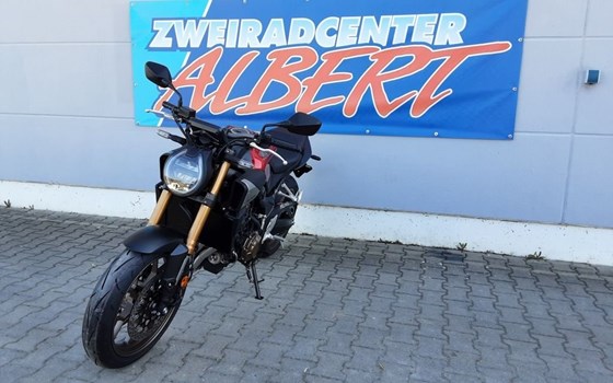 Gebrauchtmotorrad Honda CB650R E-Clutch - Bild 4