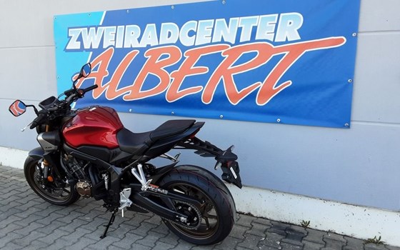 Gebrauchtmotorrad Honda CB650R E-Clutch - Bild 7