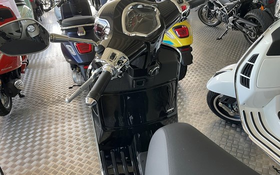 Neufahrzeug Vespa GTS 310 Super - Bild 3