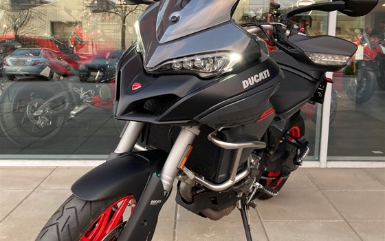 Gebrauchtmotorrad Ducati Multistrada V2 S - Bild 2 Gebrauchtmotorrad Ducati Multistrada V2 S - Bild 2