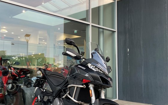 Gebrauchtmotorrad Ducati Multistrada V2 S - Bild 1 Gebrauchtmotorrad Ducati Multistrada V2 S - Bild 1