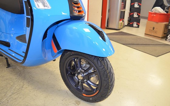 Neufahrzeug Vespa GTS 125 Super Sport - Bild 17