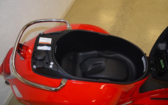 Neufahrzeug Vespa GTS 310 - Bild 18