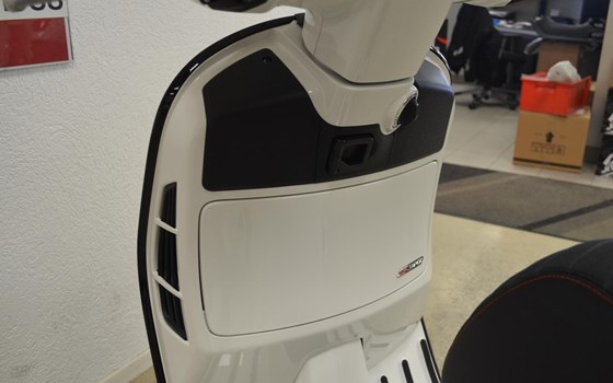 Neufahrzeug Vespa GTS 310 SuperSport - Bild 12