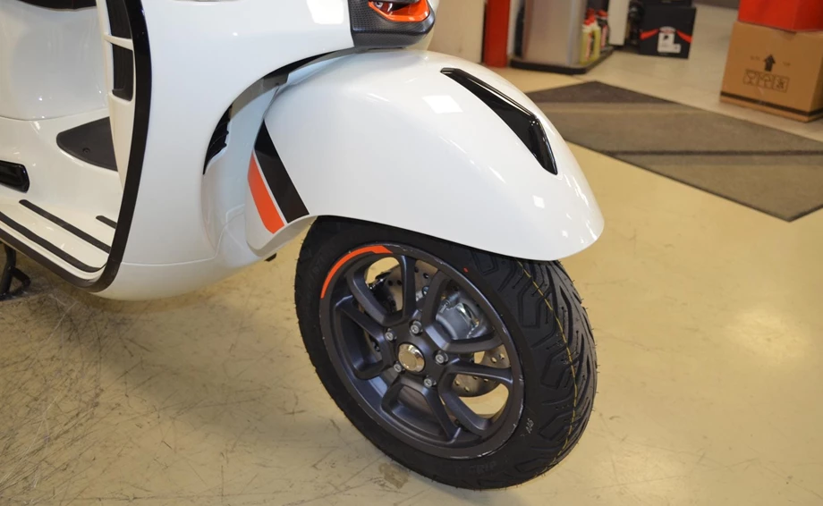 Angebot Vespa GTS 310 SuperSport Bild 17: Angebot Vespa GTS 310 SuperSport