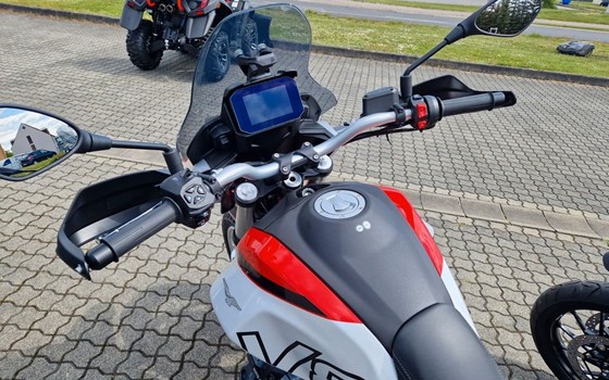 Neufahrzeug Moto Guzzi V85 Strada - Bild 8