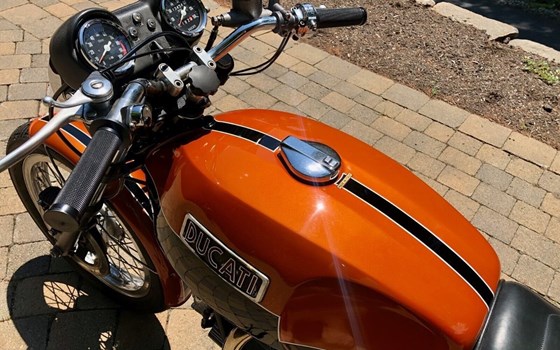 Gebrauchtmotorrad Ducati 750 GT - Bild 5