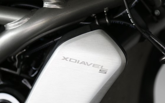 Gebrauchtmotorrad Ducati XDiavel S - Bild 8