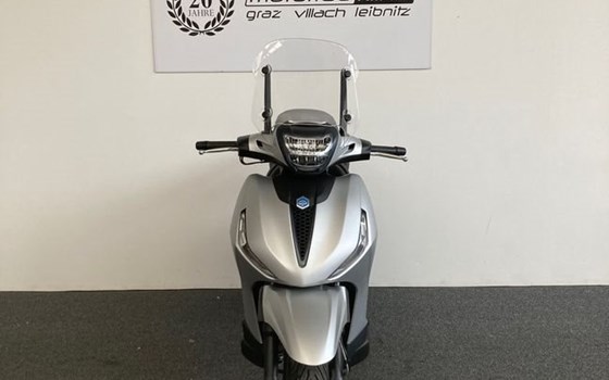 Neufahrzeug Piaggio Beverly 400 S - Bild 4 Neufahrzeug Piaggio Beverly 400 S - Bild 4